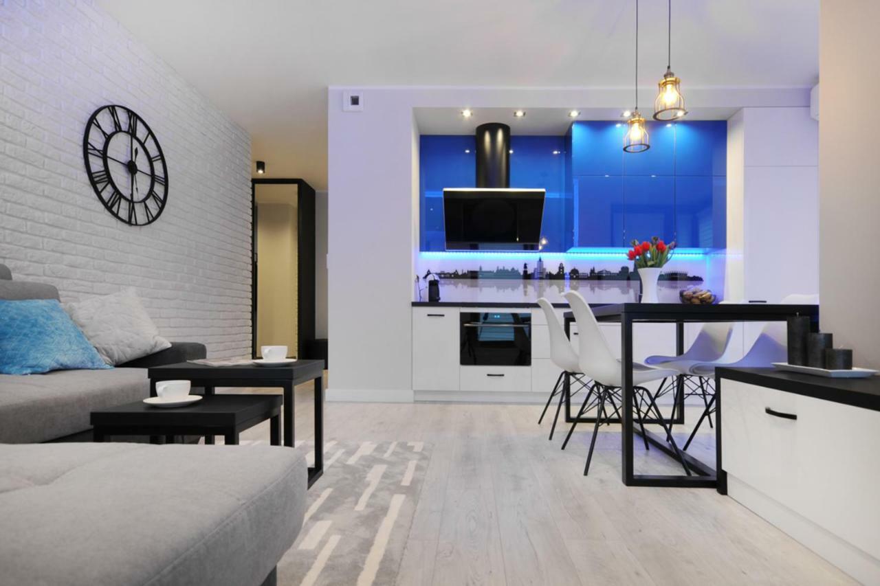Bulwary Wislane P&O Serviced Apartments With Ac Warschau Exterior foto