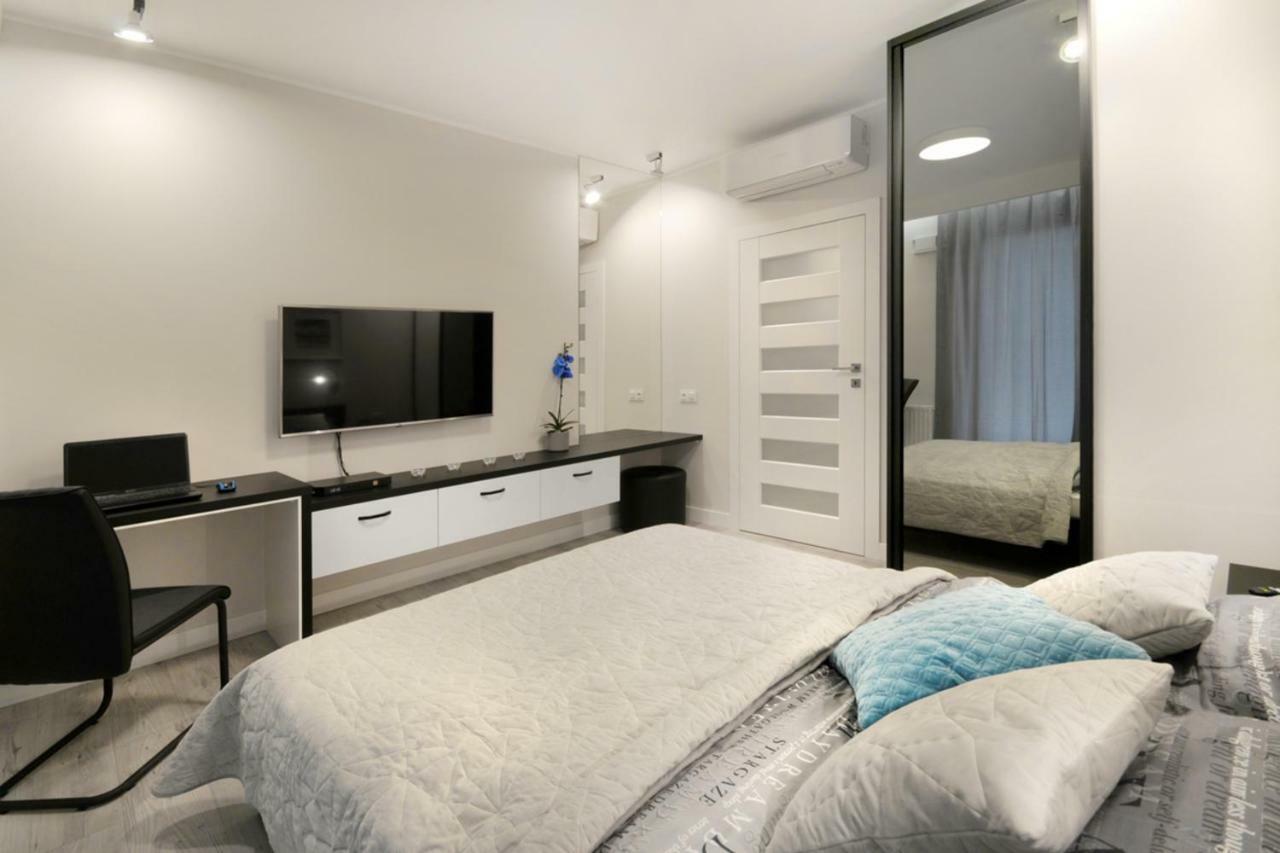 Bulwary Wislane P&O Serviced Apartments With Ac Warschau Exterior foto